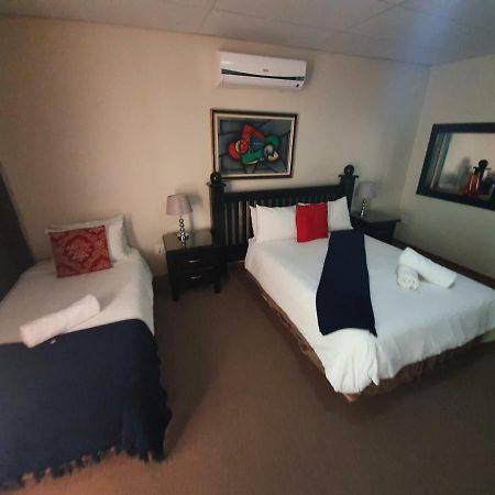Leach Lodge Kuruman Luaran gambar
