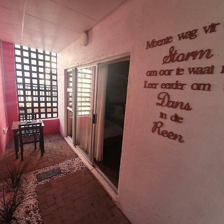 Leach Lodge Kuruman Luaran gambar