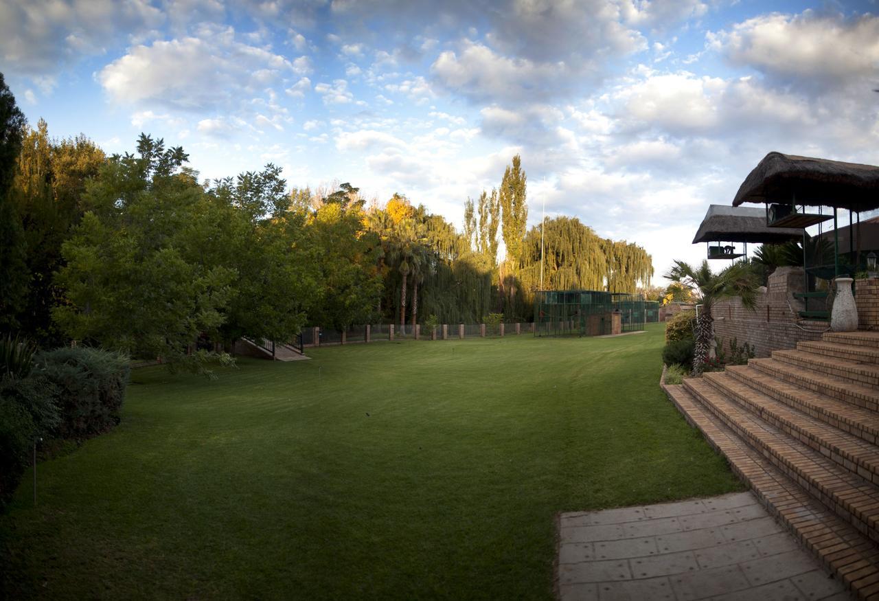 Leach Lodge Kuruman Luaran gambar