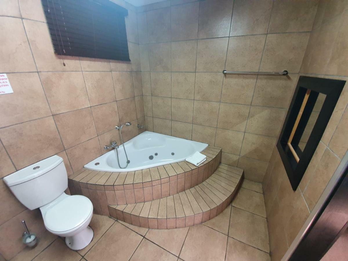 Leach Lodge Kuruman Luaran gambar