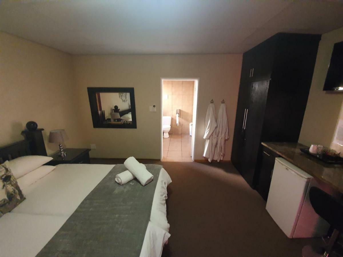 Leach Lodge Kuruman Luaran gambar