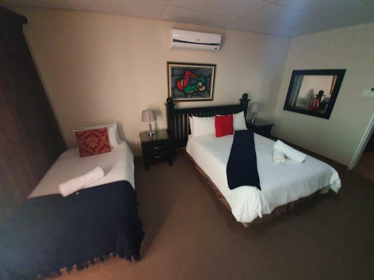 Leach Lodge Kuruman Luaran gambar