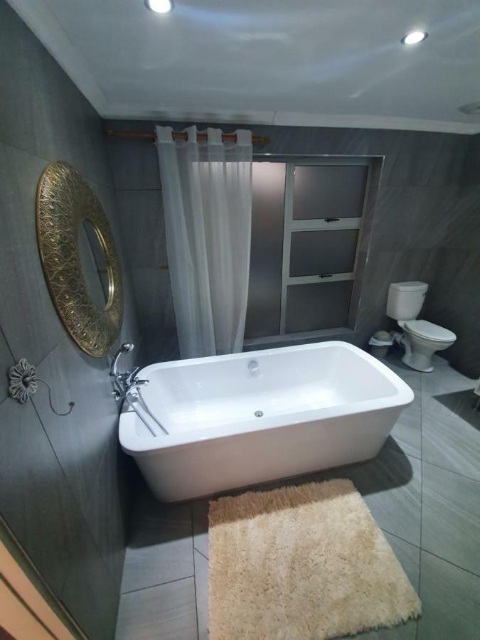 Leach Lodge Kuruman Luaran gambar
