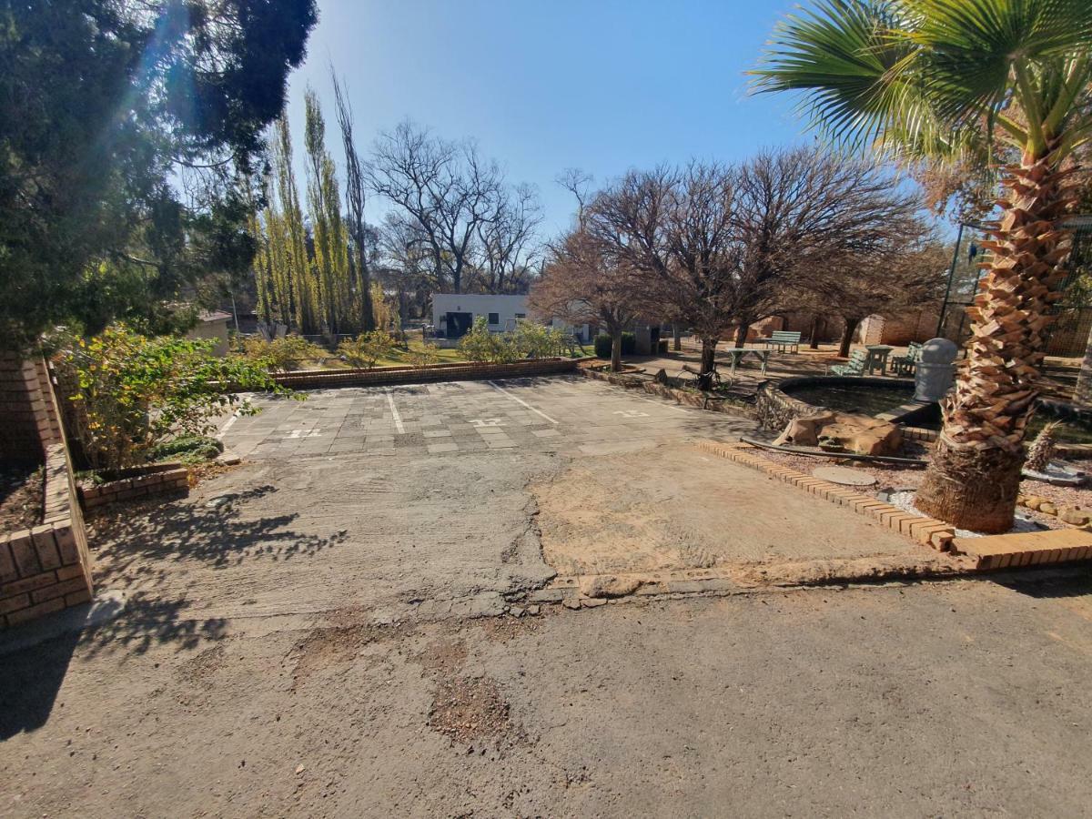 Leach Lodge Kuruman Luaran gambar